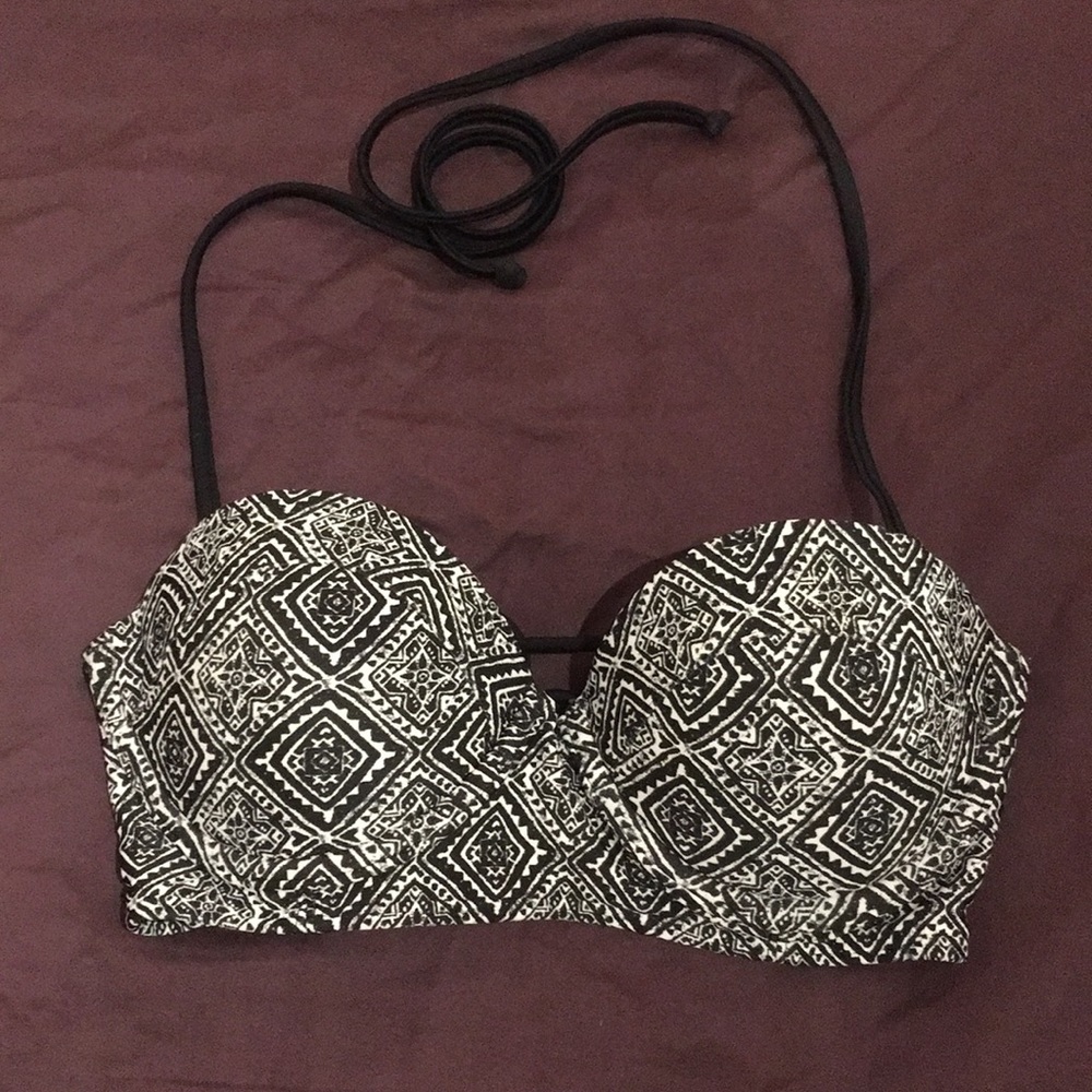 Hollister Patterned Bikini Top